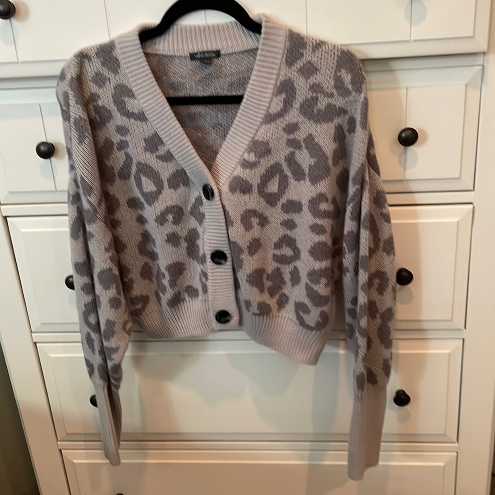 NWOT WILD FABLE SUPER SOFT RIBBED CARDIGAN in Light/Dark Gray, Size L